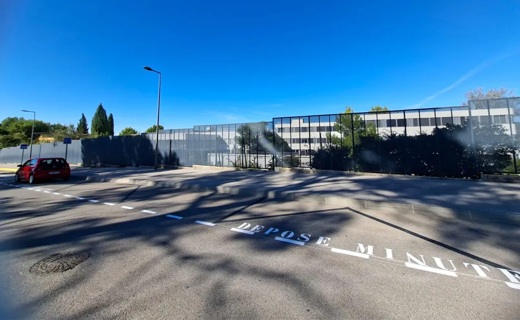 Lambesc : un dépose-minute sécurise l'accès au collège